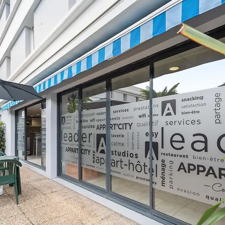 Appart'city Saint-nazaire Centre Apartmanhotel 2*